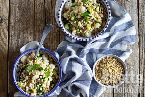 Ricetta Fregola con zucchine e gamberetti. Ricetta estiva, fresca e leggera!