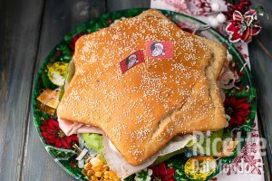 Ricetta Focaccia tramezzino stella di Natale. La focaccia pronta in 10 minuti!