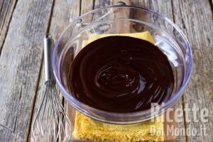 Ricetta Ghiaccia al cioccolato