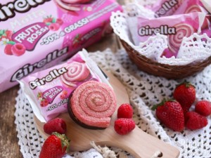 Girelle ai frutti rossi
