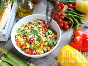 Ricetta Insalata di riso con verdure crude. Ricetta per un primo piatto freddo
