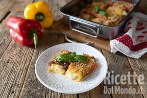 Ricetta Involtini di peperoni vegetariani. La ricetta con scamorza filante!