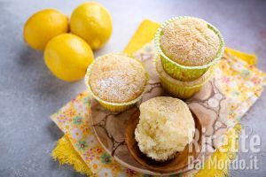Ricetta Muffin al limone sofficissimi. Pronti in 5 minuti!