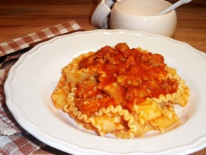 Mafalde con Ragù di Salsiccia