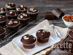 Ricetta Muffin al cioccolato e mandorle, piccoli e gustosi dolcetti al cioccolato