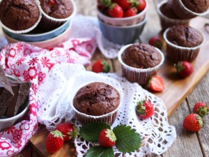 Ricetta Muffin fragole e cioccolato