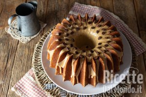 Ricetta Moka bundt cake. La ciambella morbida e setosa con l'aroma del caffè!