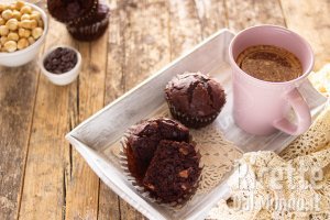 Muffin nocciole e cioccolato: i dolcetti soffici e golosi, amati dai bambini!