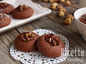 Ricetta Nutellotti, golosissimi biscotti alla Nutella con cuore morbido!