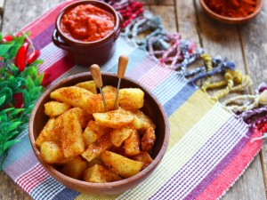 Ricetta Patatas bravas