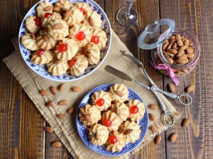 Ricetta Pasticcini di pasta di mandorla