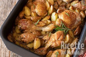 Pollo al forno con le patate. La ricetta del pollo arrosto più buono di sempre!