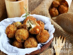Ricetta Polpette fritte con cuore filante (La ricetta napoletana di Carnevale!)
