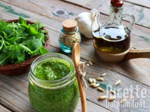 Ricetta Pesto di rucola