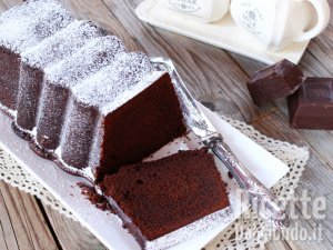 Plumcake al cioccolato fondente, che si scioglie in bocca ad ogni morso