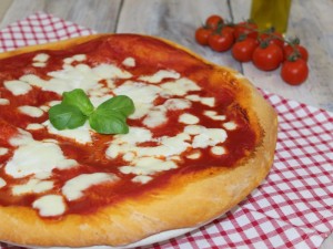Ricetta Pizza al Pomodoro