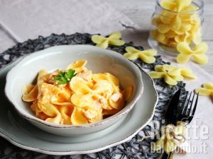Pasta al salmone fresco