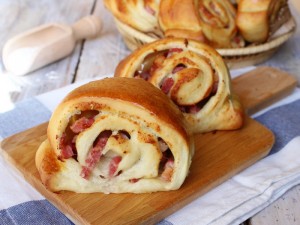 Ricetta Panini rustici farciti