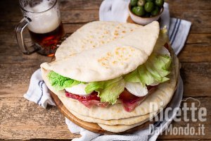 Ricetta Piadina con esubero di pasta madre. La ricetta con lievito naturale!