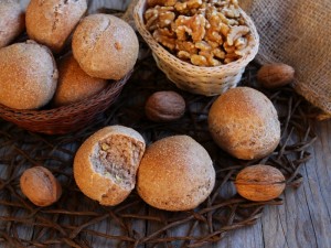 Ricetta Panini integrali alle noci