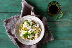 Ricetta Pasta con zucchine e stracciatella