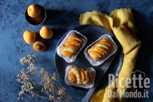 Ricetta Mini plumcake integrali alle albicocche e nocciole, semplici e genuini!