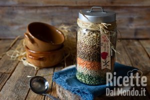 Ricetta Preparato per zuppa di cereali e legumi. L'idea originale per un regalo di Natale!