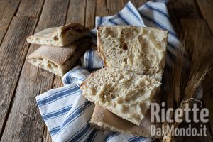 Ricetta Pane pizza con lievito madre. La ricetta per farlo morbido e alveolato!