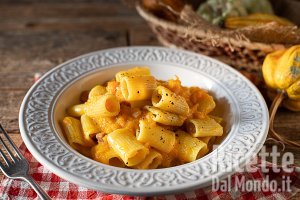 Ricetta Pasta alla zucca risottata. La ricetta semplice per un piatto cremoso!