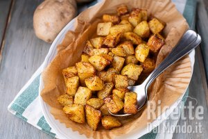 Ricetta Patate in friggitrice ad aria: croccanti e asciutte! La ricetta perfetta.