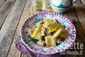 Ricetta Paccheri con pesto di pistacchio e pesce spada. Ricetta della tradizione siciliana!