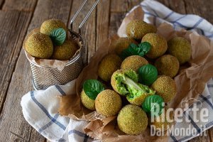Ricetta Polpette di broccolo con cuore filante. La ricetta sfiziosa per tutti!
