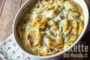 Pasta con zucchine e speck al forno in bianco!