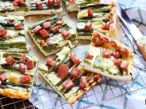 Ricetta Quiche con asparagi e cubetti di mortadella