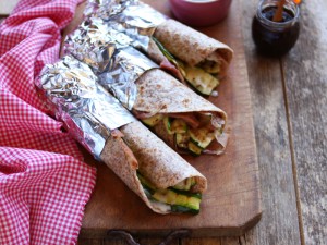 Ricetta Rotolo di piadina con squacquerone