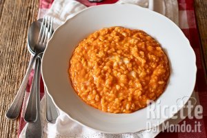 Ricetta Risotto alla pizzaiola cremoso e filante! La ricetta facile e veloce!