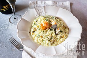 Ricetta Risotto con vongole e prosecco. La ricetta semplice ed elegante!