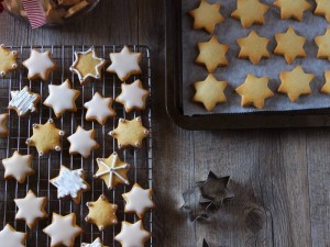 Ricetta Stelline di Natale glassate