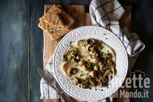 Ricetta Scaloppine di pollo ai funghi, morbide e succose!