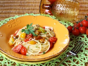 Ricetta Spaghetti di quinoa con pomodorini e tonno
