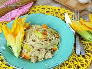 Ricetta Spaghetti integrali con pomodorini gialli e tonno
