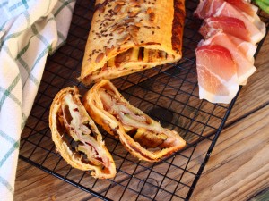 Ricetta Strudel zucchine e speck