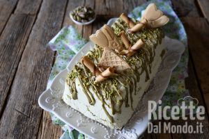 Semifreddo al pistacchio. La ricetta del dolce freddo dell'estate!