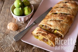 Strudel di fichi e amaretti, con noci e marmellata. La ricetta facilissima!