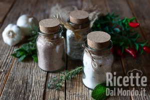 Ricetta Sale aromatizzato fatto in casa. L'idea regalo homemade per Natale!