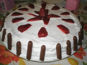 Ricetta Torta con Fragole e Chantilly