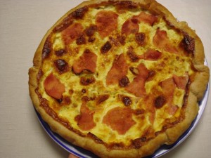 Ricetta Torta Rustica con Cipollotti, Cotto e Montasio