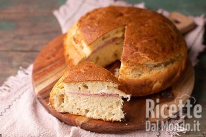 Ricetta Torta rustica ad impasto molle. La torta salata veloce e morbidissima, senza lievitazione!