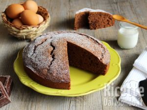 Ricetta Torta allo yogurt al cioccolato, un dolce morbido e gustoso