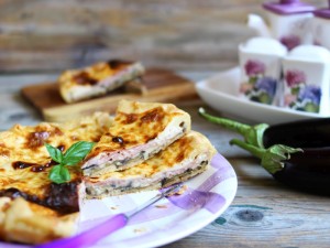 Torta salata di melanzane e prosciutto cotto